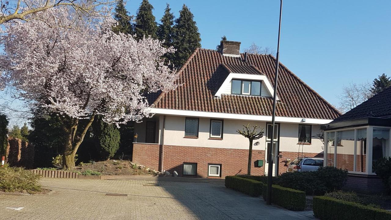 B&B De Loenense Bossen 외부 사진